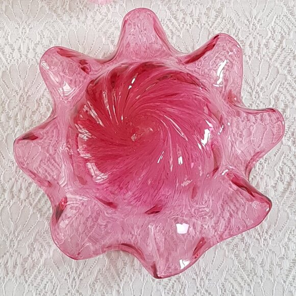 Cranberry Glass Dish 8.25 inch Handcrafted Candle Holder Ruffled Candy Dish - Picture 8 of 9